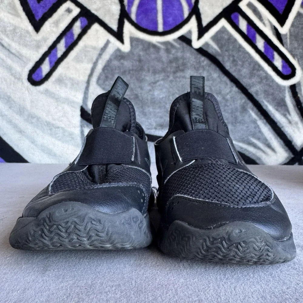 Size 13c - Nike Flex Runner Youth Running Walking Black Shoes FN1449-002